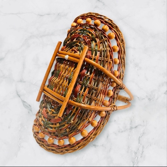 Vintage Woven Wicker Bamboo Beaded Flower Herb Gathering Basket w Handle 11X15X9 - Picture 7 of 11